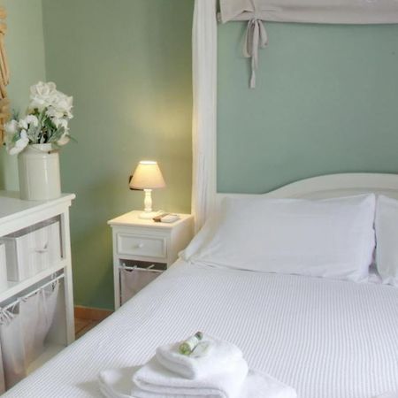 Borgo Manzoni - Charming House Hotel รอซซาโน ภายนอก รูปภาพ