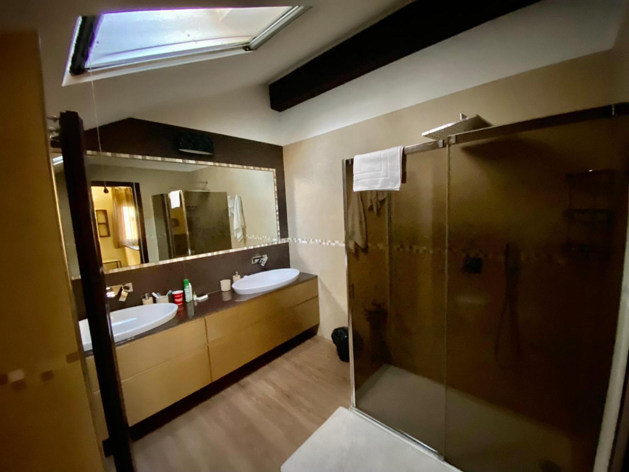 Borgo Manzoni - Charming House Hotel รอซซาโน ภายนอก รูปภาพ