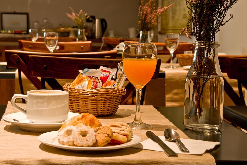 Borgo Manzoni - Charming House Hotel รอซซาโน ภายนอก รูปภาพ